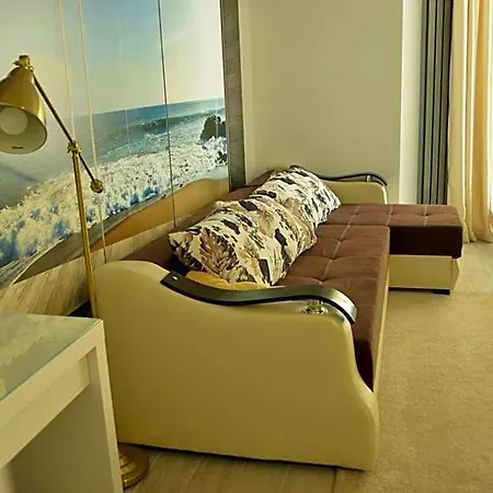 Hotel Willow Alessi Pool & Constanta